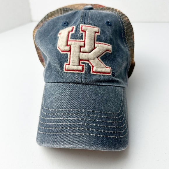 Kentucky Wildcats One Fit Distressed Denim American Flag Baseball Hat - Picture 1 of 10